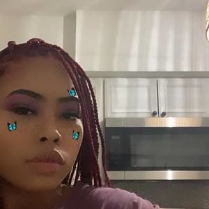 Meet your Posher, Lorraina